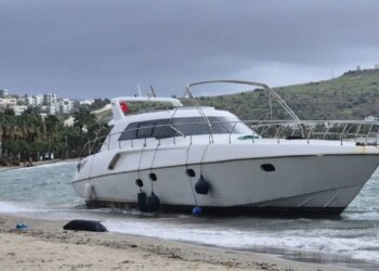 Bodrum’da korku dolu anlar: 8 tekne kıyıya sürüklendi