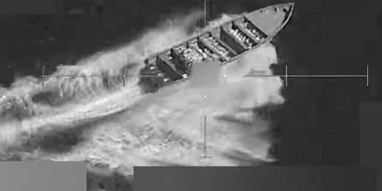 ABD, Doğu Pasifik'te Bir Tekneyi Daha Vurdu: 3 Kişi Öldürüldü