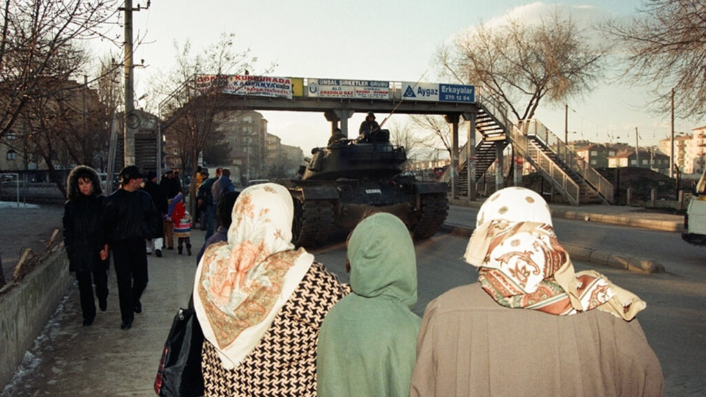 AK Parti'den '28 Şubat' Mesajı: 'Kirli Zihniyet Milletin Vicdanında Mahkum Edildi'