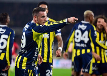 Aktürkoğlu Coştu, Fenerbahçe Seriye Devam Etti