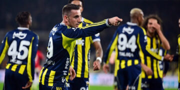 Aktürkoğlu Coştu, Fenerbahçe Seriye Devam Etti