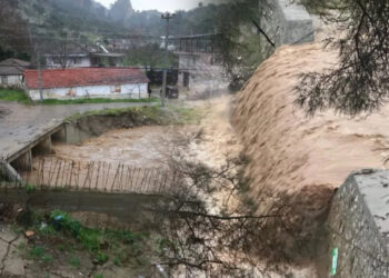 Aydın'ı Sağanak Vurdu! Dereler Taştı, Evler Tahliye Edildi