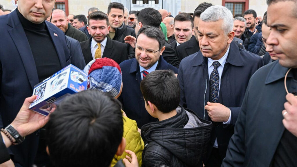 Bakan Gürlek’e Memleketi Nevşehir’de Coşkulu Karşılama: Beni Bağrınıza Bastınız