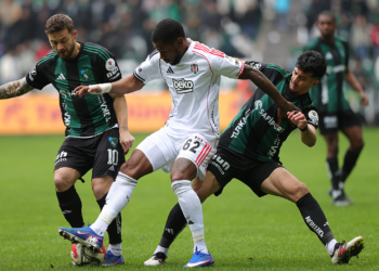 Beşiktaş Zorlu Kocaeli Deplasmanından 3 Puanla Çıktı