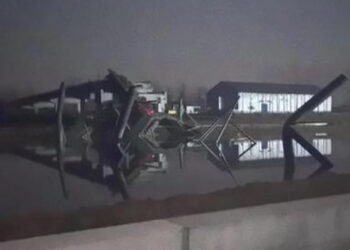 Çin'de Demiryolu Köprüsü Çöktü, 5 Ölü Var