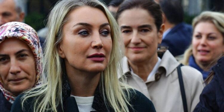 Dilek İmamoğlu’nun kardeşi dahil 14 kişi tutuklandı