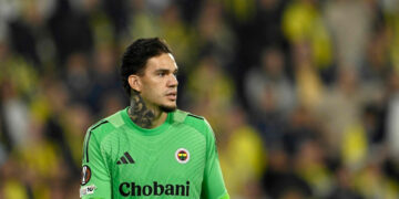 Ederson 3 Hafta Olmayacak... Gözler Tarık'ta
