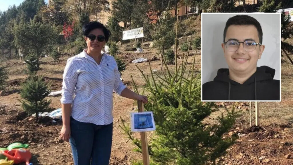 Evladının Mezarı Başında Fenalaştı, Hayatını Kaybetti