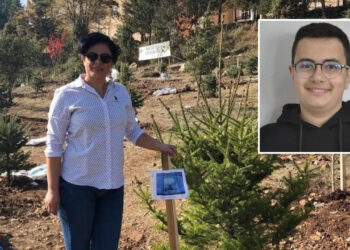 Evladının Mezarı Başında Fenalaştı, Hayatını Kaybetti