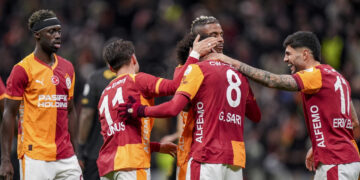 Galatasaray Evinde Coştu... 4 Gollü Zafer