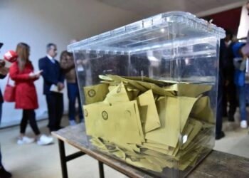 İlk kez oy kullanacak gençlerin parti tercihleri belli oldu