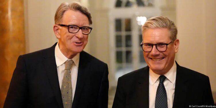 İngiltere Başbakanı’ndan Jeffrey Epstein özrü