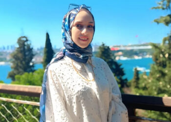 İstanbul'da 21 Yaşındaki Kübra 5. Kattan 'Düşerek' Öldü