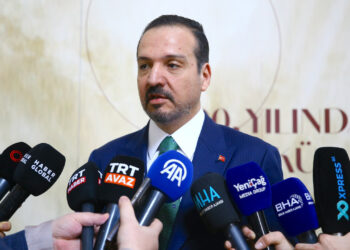 Kürşad Zorlu Bakü'de Duyurdu: Türkoloji Bölümleri İçin Kritik Adım