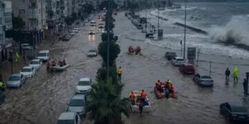 Kuvvetli Sağanak Felakete Döndü: İzmir, Aydın ve Çanakkale Sular Altında Kaldı