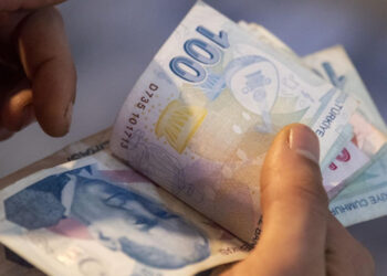 Meclis'e Sunuldu: Memur Emeklileri İçin Seyyanen Zam Teklifi