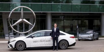 Mercedes CEO’su Källenius’tan Almanya’ya uyarılar