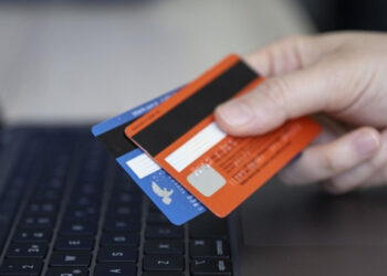 Nakit Bitti, Kartlı Harcamalar Patladı! Bir Yılda Rekor Artış