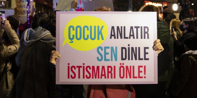 Ortaokulda 24 Öğrenciye Taciz Skandalı! Öğretmen Tutuklandı