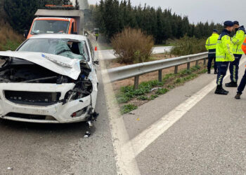 Otomobil, Temizlik Yapan İşçilere Çarptı! 1 Ölü 3 Yaralı