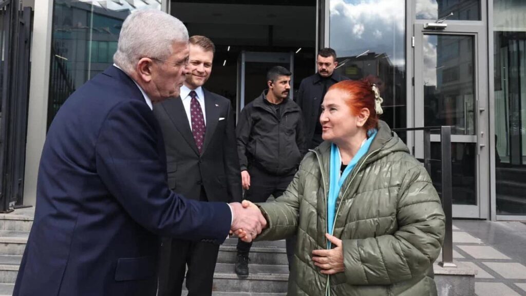 Sabahat Akkiraz’dan, ”İYİ Parti’ye katılıyor” iddiasına cevap