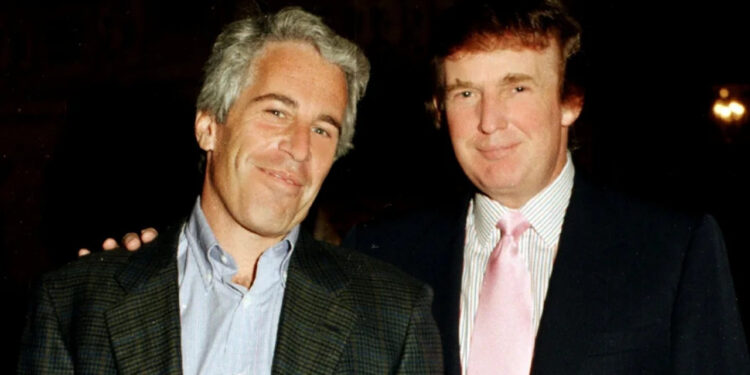 Trump'tan Epstein Çıkışı: 'Komplo Kurdular, Dava Açacağım'