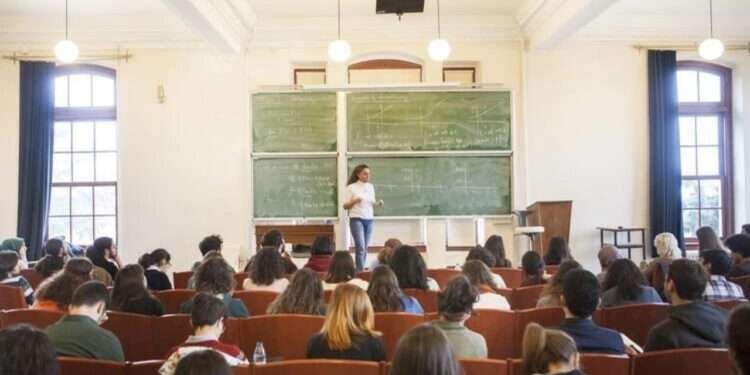 Üniversitelerde Denge Değişti... Kadınlar Öne Geçti