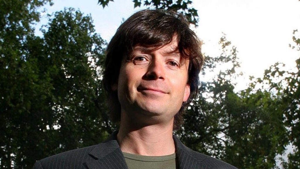 Ünlü Milyarder 17'nci Kattan Düşerek Öldü