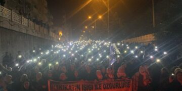 15 Şubat komplosuna karşı Amed’de binler yürüdü: ‘Hakikatin ışığıyla özgürlüğe doğru’