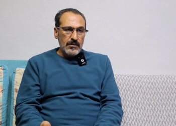 Saçını ördüğü için tutuklanan A.K.’nin babası: Kızım dövüldü, ‘çıplak aramaya’ maruz kaldı
