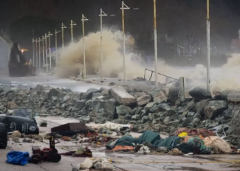 Yalova'yı Fırtına Vurdu! Deniz Taştı, AFAD Harekete Geçti
