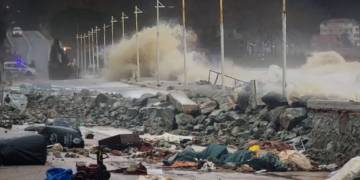 Yalova'yı Fırtına Vurdu! Deniz Taştı, AFAD Harekete Geçti