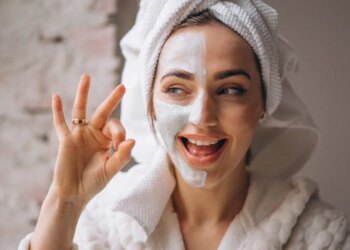 Siyah nokta bantları gözenekleri kalıcı olarak büyütüyor: Burnunuzdakiler aslında siyah nokta değil!