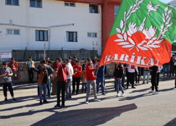 Amedspor taraftarları: Madde atmayacağız, attırmayacağız