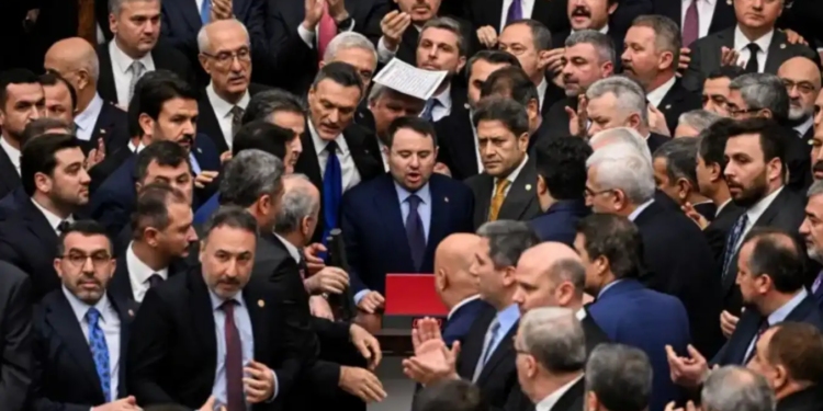 Pervin Buldan’dan Tanal’a: Meclis Başkanvekili değişikliği planlı değildi