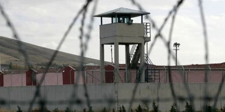 30 yılı tamamlayan tutsağın tahliyesi 6 kez ertelendi
