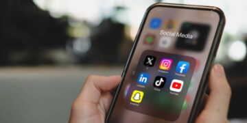 İngiltere’den sosyal medya için yeni yasa değişikliği planı