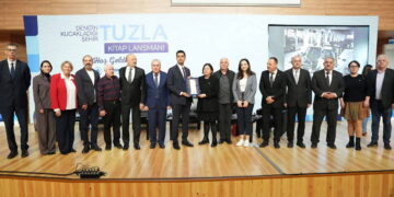 ‘Denizin Kucakladığı Şehir: Tuzla’ kitabı çıktı
