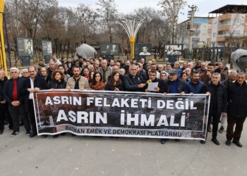 Birçok kentte deprem anması: Asrın felaketi değil, asrın ihmali