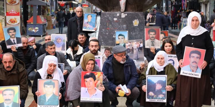 Kayıp yakınları Akdeniz, Aydınlar ve Tekdağ için adalet istedi