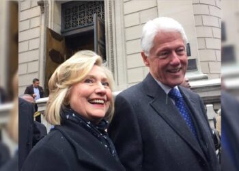 Clinton çifti Epstein soruşturması kapsamında Kongre’de ifade verecek