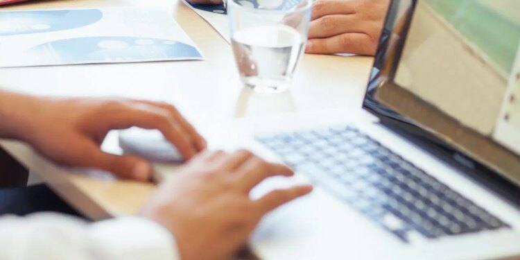 Sosyal jet lag yaşayan çalışanlar yılda milyonlarca dolar kaybettiriyor