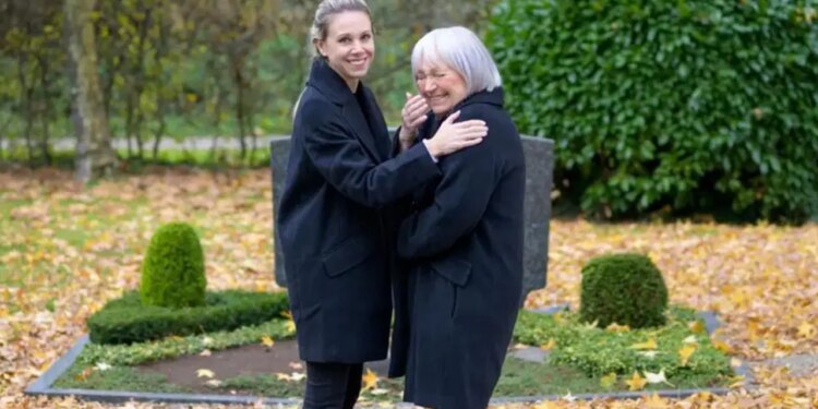 Bilim açıklıyor: Neden uygunsuz anlarda gülme krizine giriyoruz?