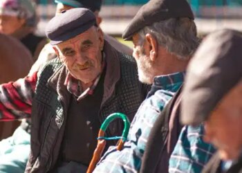 Dünya yaşlanıyor: 2050’de her 5 kişiden biri 60 yaş üstü olacak