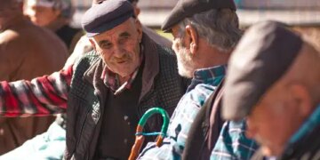 Dünya yaşlanıyor: 2050’de her 5 kişiden biri 60 yaş üstü olacak