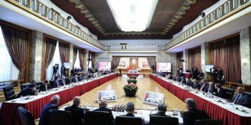 Komisyon üyeleri: Özel yasa gecikmemeli