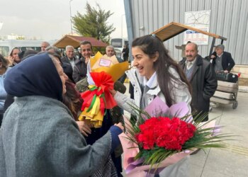 Tahliye olan Rozerin Kalkan memleketine döndü