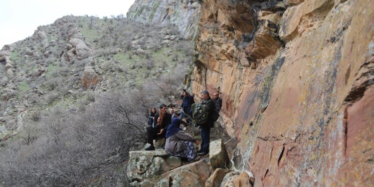 3 PKK’li 32 yıl sonra yaşamını yitirdikleri yerde anıldı