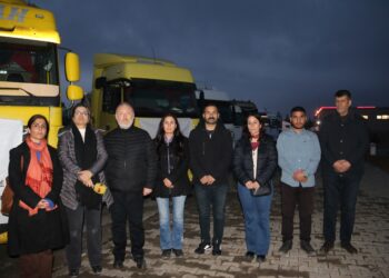 Kobanê’ye yardım engeli sürüyor: 25 TIR üç gündür Pirsûs’ta bekletiliyor