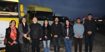 Kobanê’ye yardım engeli sürüyor: 25 TIR üç gündür Pirsûs’ta bekletiliyor